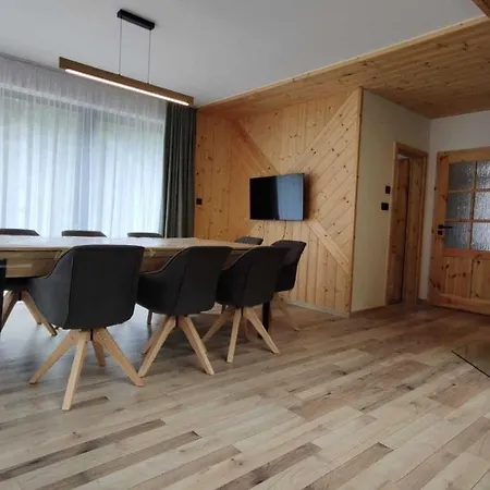 Demian Domek alpejski