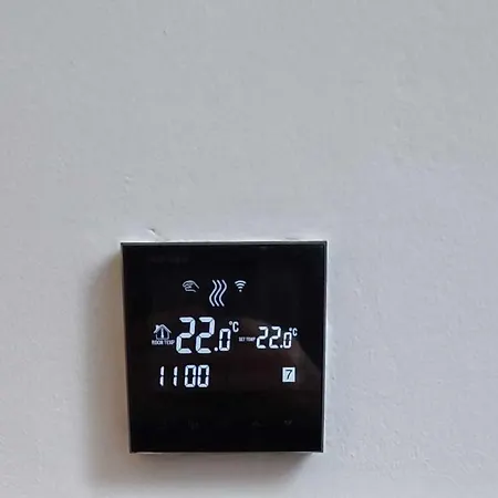 Demian דמנובסקה דולינה