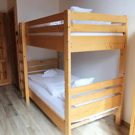 Demian Domek alpejski